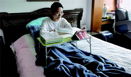 課堂搞直播,只為她一人