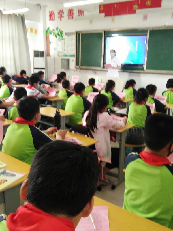 開學第一課：扎緊師生疫情防控的“安全繩”