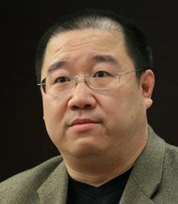 英達重回人藝執導話劇