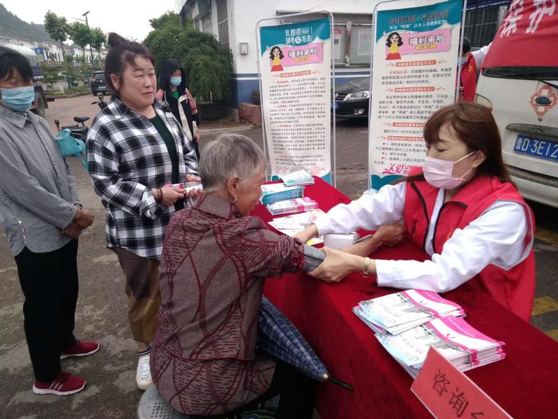 棗莊市山亭區徐莊鎮中心衛生院開展“兩癌免費篩查”宣傳?關愛婦女健康顯溫情