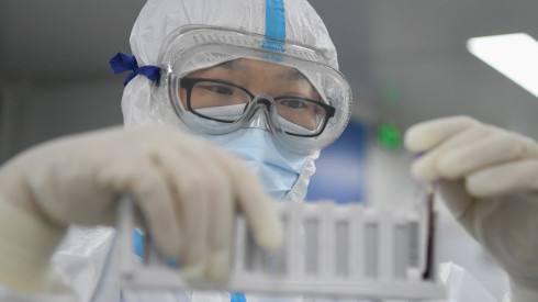 武漢市通過3個途徑實現十余天完成近千萬人核酸檢測目標