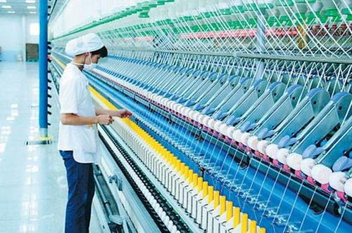 口罩防護服成重要支撐 前四月我國紡服類貿易出口表現如何？