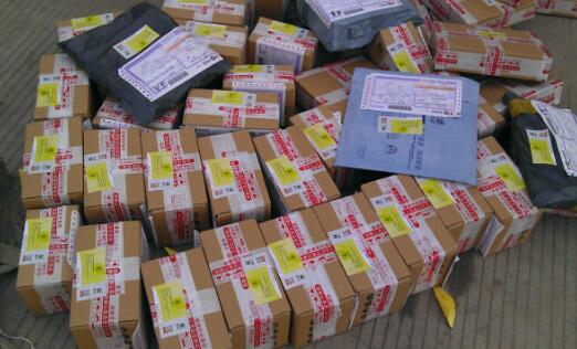 1月全國快遞服務企業業務量完成84.9億件 同比增124.7%
