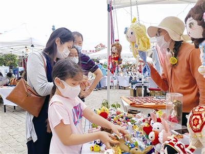 青島文創市集涌入各大旅游地標 做出“青島特色”還需質與量雙提升