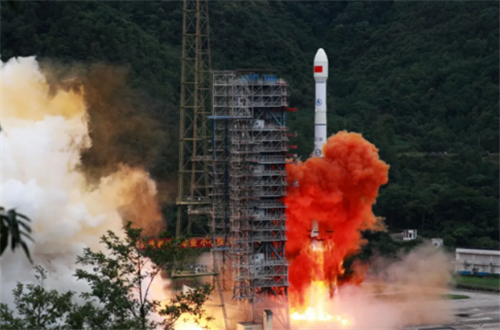 青島兩大“神器”助陣北斗衛星發射 青島力量閃耀太空