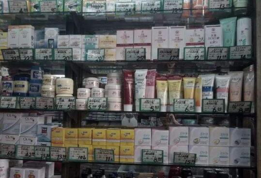 科技創新引領 化妝品行業興起“中國成分”