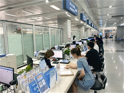市住建局通過精準化的制度建設和服務，簡化項目審批，降低企業運營成本