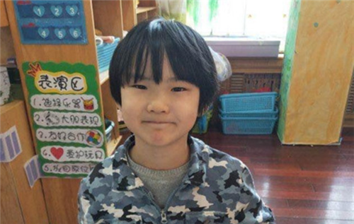 青島網警發布：6歲女童走失，急尋！