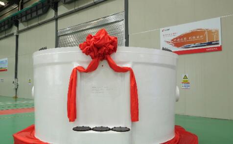 國內首臺7MW半直驅風力發電機下線