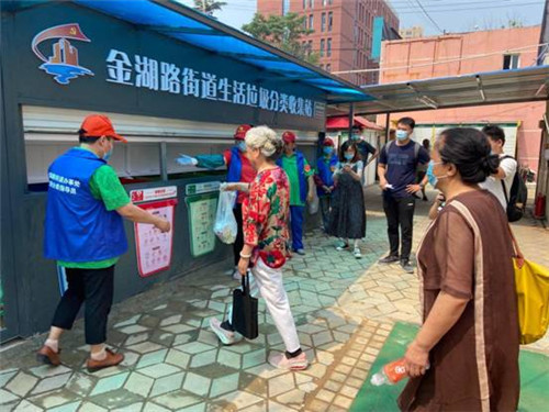 “分類指導員+基層社區+執法保障” 青島結對共建開創垃圾分類工作新路徑