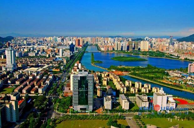 福建新年“三重奏” 奮勇爭先拼經濟