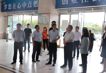 濟南市委統戰部領導一行蒞臨齊魯云商考察調研新階層統戰工作