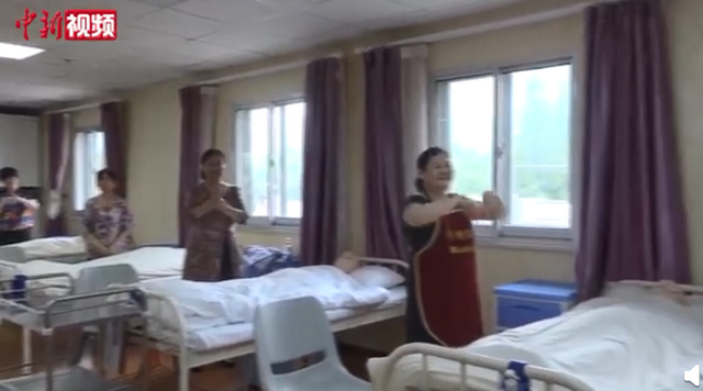 上海將設家政本科專業，“阿姨”上大學！