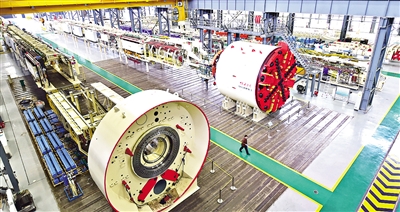 告別“傻大笨粗” “高精尖特”動能加速釋放