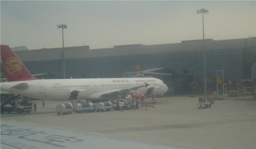 民航局對兩家航空公司發出兩份“熔斷”指令