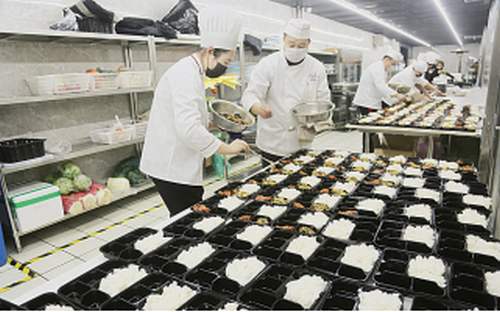 6月份住宿餐飲業等8個分行業指數全部回升 中小企業景氣水平改善