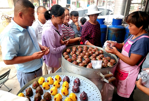 郯城：花樣饅頭俏銷