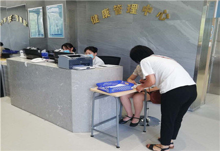 薛城區民政局組織開展孤兒健康免費體檢活動