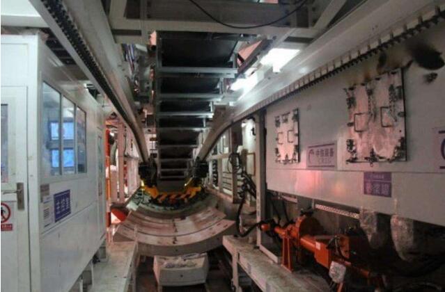 我國首臺全國產主軸承盾構機在蘇州始發掘進