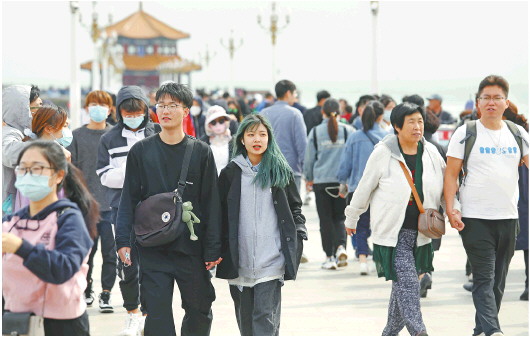 打卡標志性旅游景點“十一”假期青島游人如織 