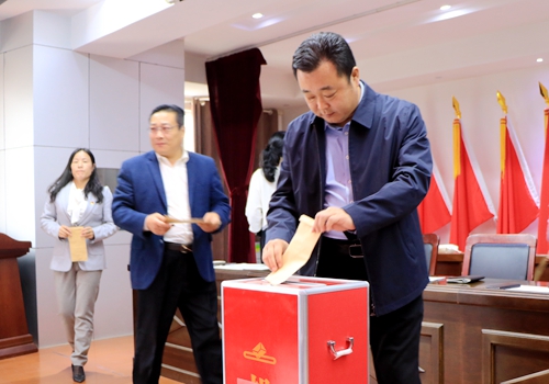 郯城縣高峰頭鎮：拳拳愛心慈善日 同伸援手濟危難