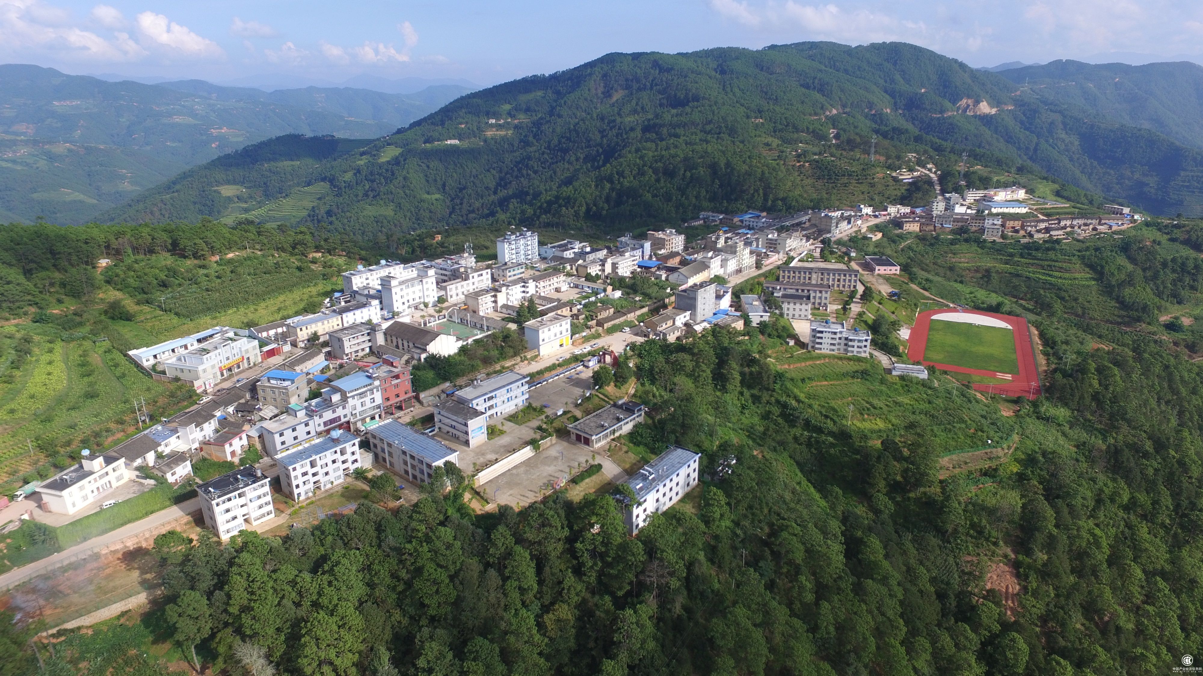 把生態修復和環境保護擺在更加重要位置 推動生態文明建設再上新水平