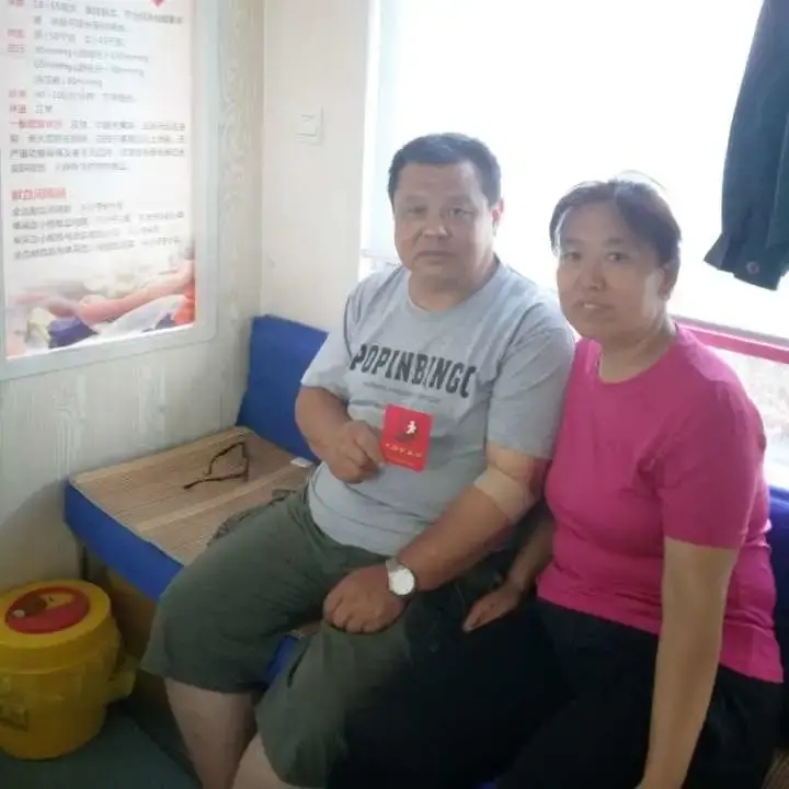 將小愛化為大愛 平凡夫妻無償獻血二十載 獻血量共計22400毫升
