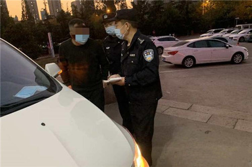 巡邏路上遇斷指傷員求助 市南110民警緊急開路送醫