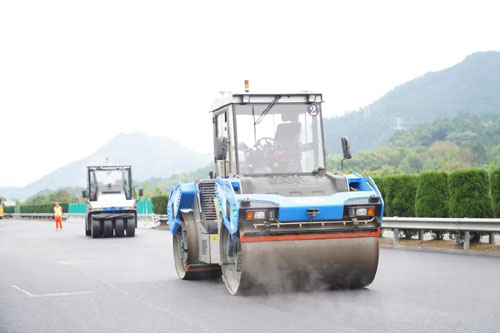 連創3項全球紀錄！三一無人裝備在這條高速上演施工大秀