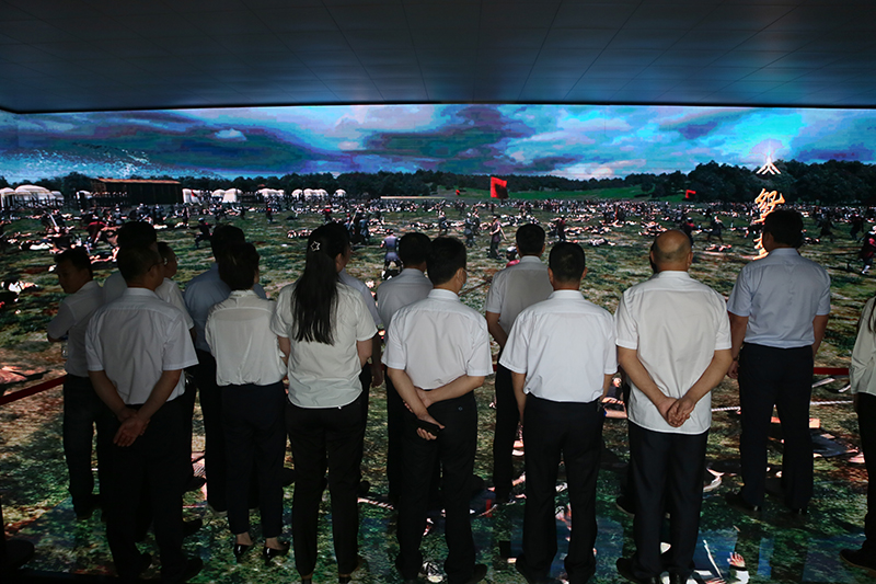 國網煙臺市蓬萊區供電公司開展“牢記初心使命 砥礪奮進前行”愛國主義教育活動