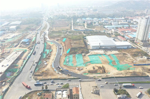 青島西海岸新區長昆立交橋預計明年6月建成通車