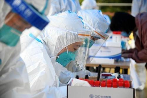 安徽潁上縣城開展全員免費核酸檢測 已出結果7421人均為陰性