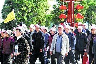 全國導游資格考試報考人數同比大幅增長 旅游業將迎更多“新人”