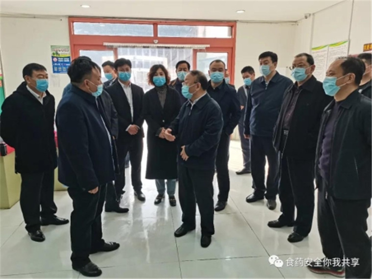 守牢“外防輸入”第一道關口 菏澤市副市長曹升靈帶隊到我區督導檢查進口冷鏈食品疫情防控工作