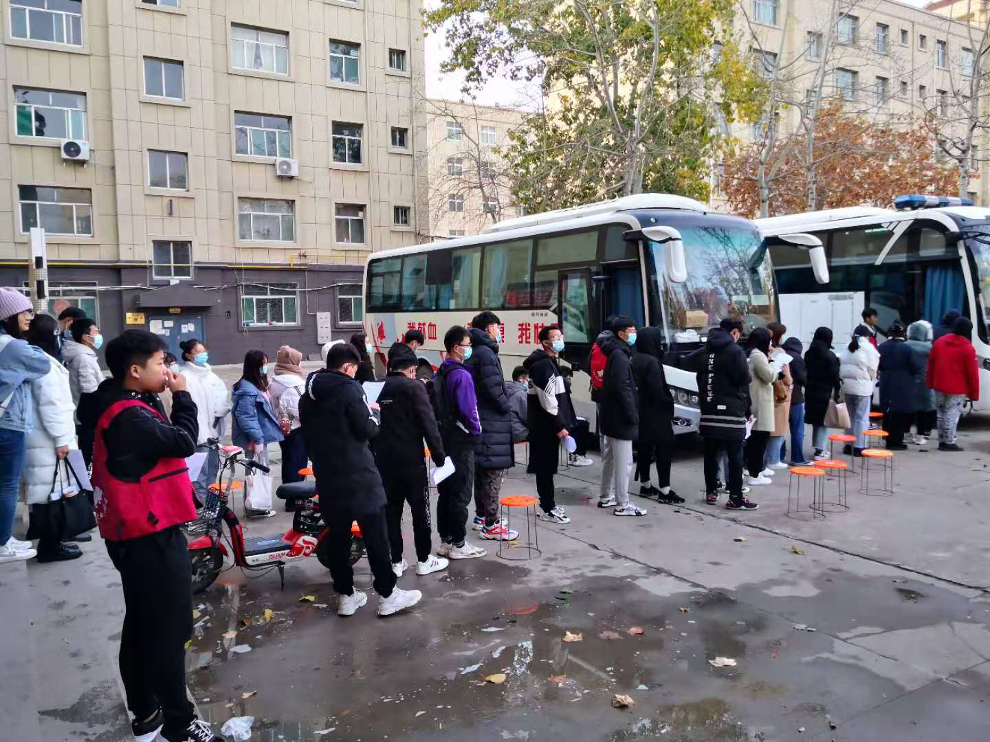 德州學院青年學子無償獻血，燃起冬天里的“一把火”