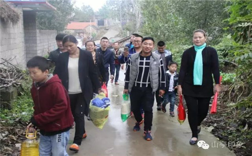 心的呼喚  愛的奉獻
