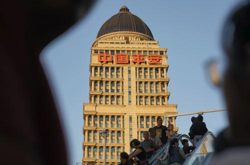 平安人壽再換將 陸敏告別、楊錚接棒 壽險改革路在何方？