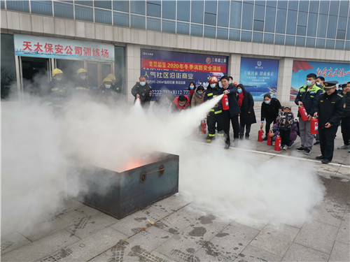 紅領書記曹巍鯤：一顆心撲在社區只為黨旗高揚