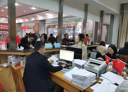 江蘇興化：幫辦代辦重“內涵”