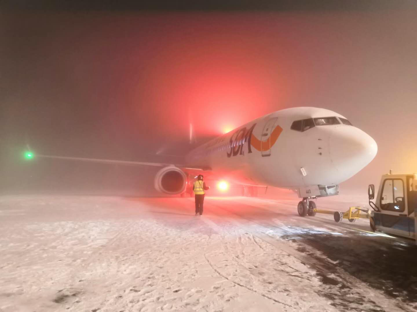 霧鎖烏市 山航先行