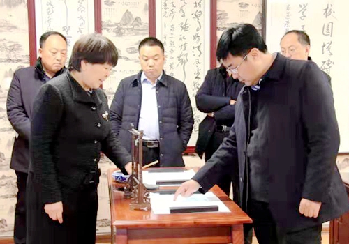 王立軍到李莊鎮走訪調研企業