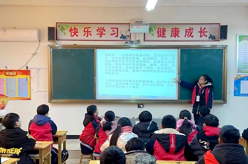郯城縣楊集鎮中心小學開展冬季安全知識宣傳及教育活動