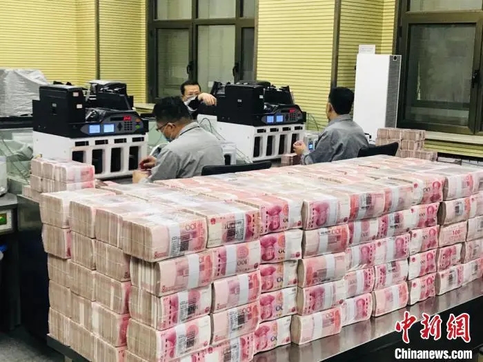 中國最富“打工人”身家650億，多人從前臺、服務員逆襲