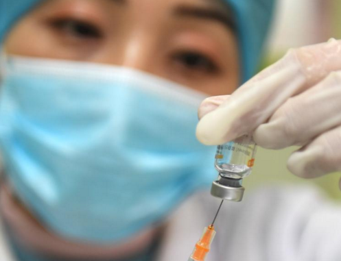 專家答疑：公眾何時可以開始接種新冠疫苗？哪些人不適合接種？