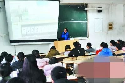 高校探索人才培養和教學改革新路徑 微專業主打“小而精”受熱捧
