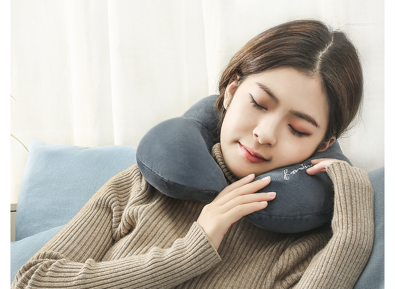 長途坐車備個U型枕