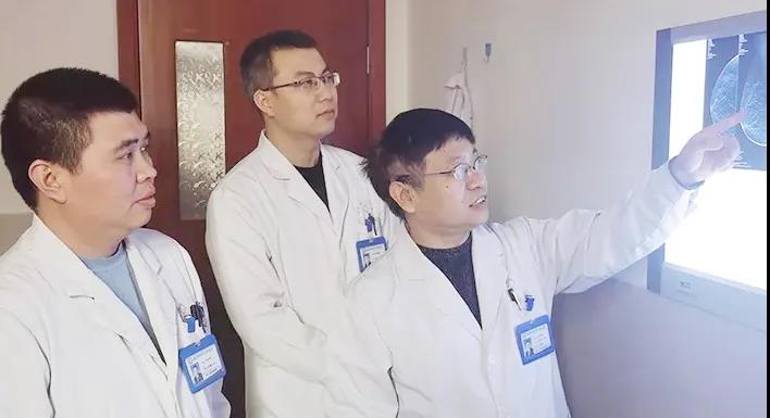 「媒體聚焦」乳腺科專家提醒：乳腺結節不可怕，規范診療是關鍵