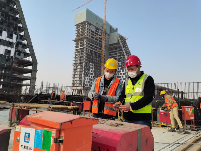 就地過年 暖在身邊 ——中建八局二公司暖心關懷春節不停工項目建設者