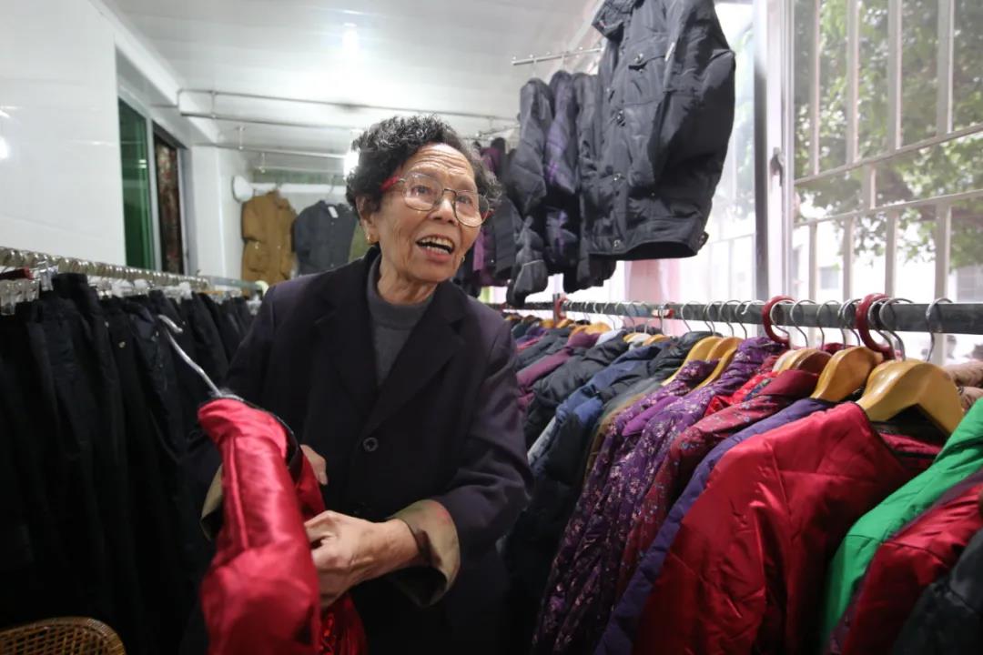 “今年過年真高興啊！”90歲奶奶10年還款2077萬元