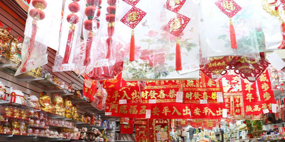 節前消費升溫 年貨大集火爆